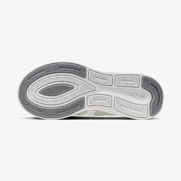 Maximizer 27 Running/Training Shoe (Galaxy Silver / White / Cloudscape) [Unisex]
